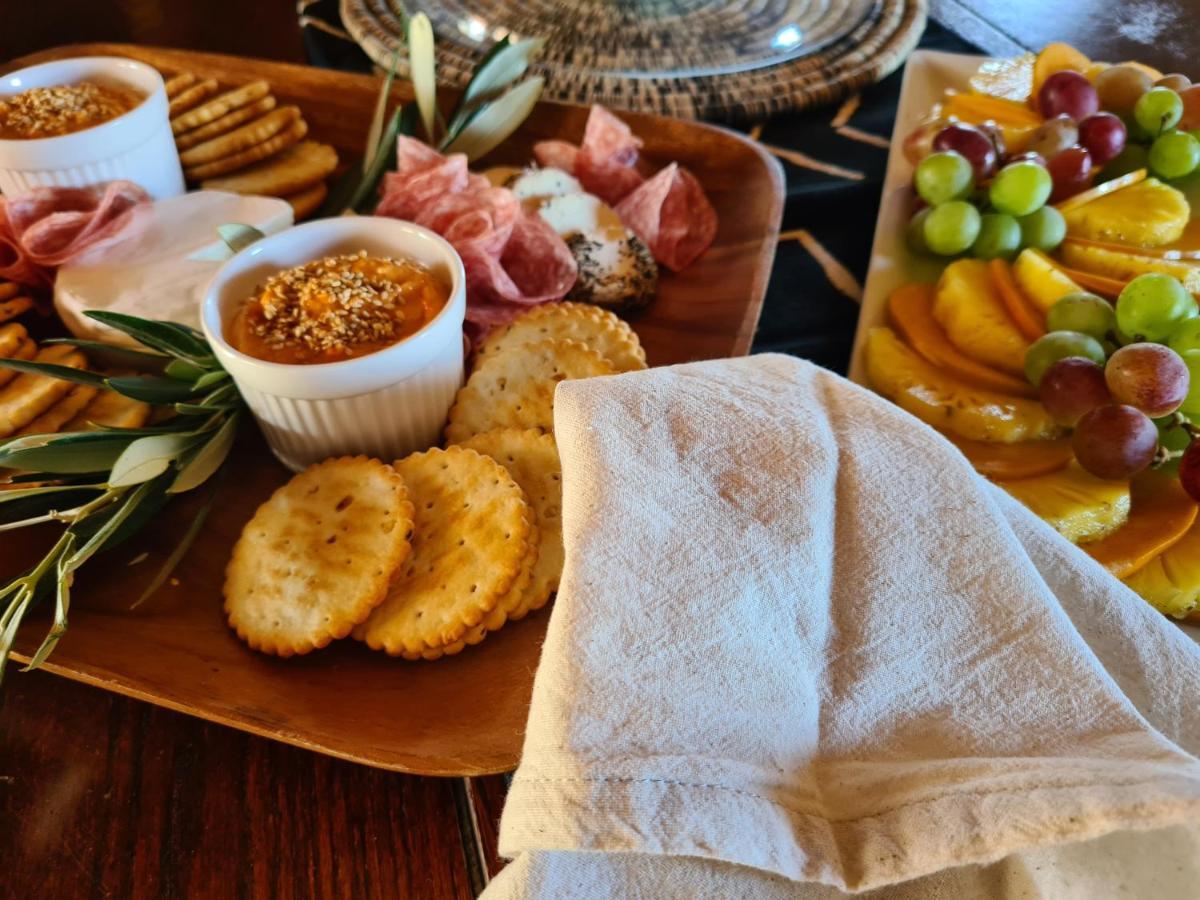 African Game Lodge Монтегю Екстериор снимка