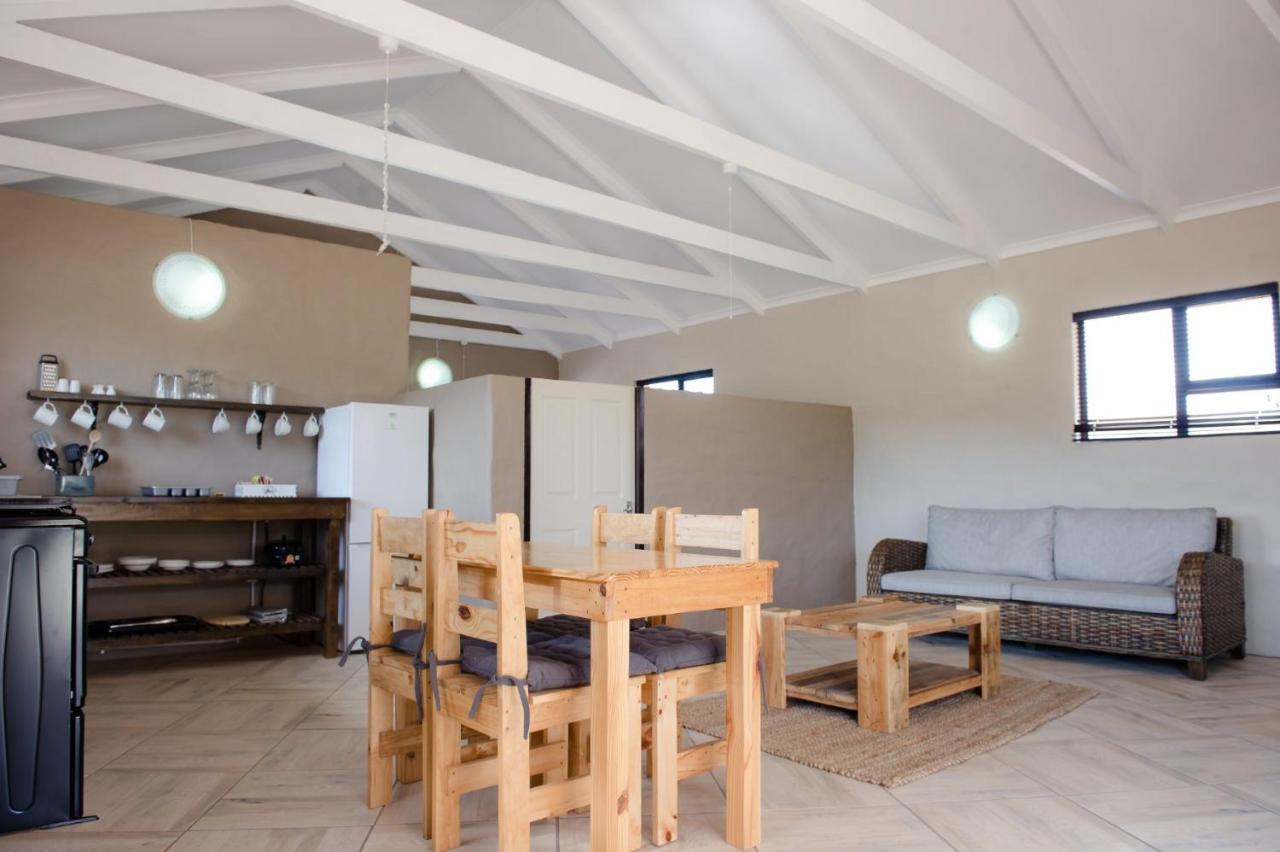 African Game Lodge Монтегю Екстериор снимка
