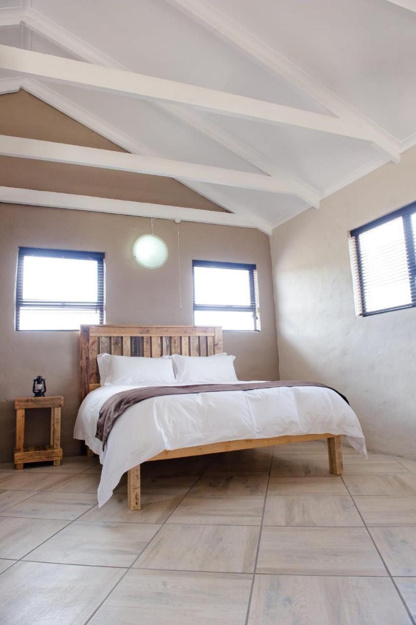 African Game Lodge Монтегю Екстериор снимка