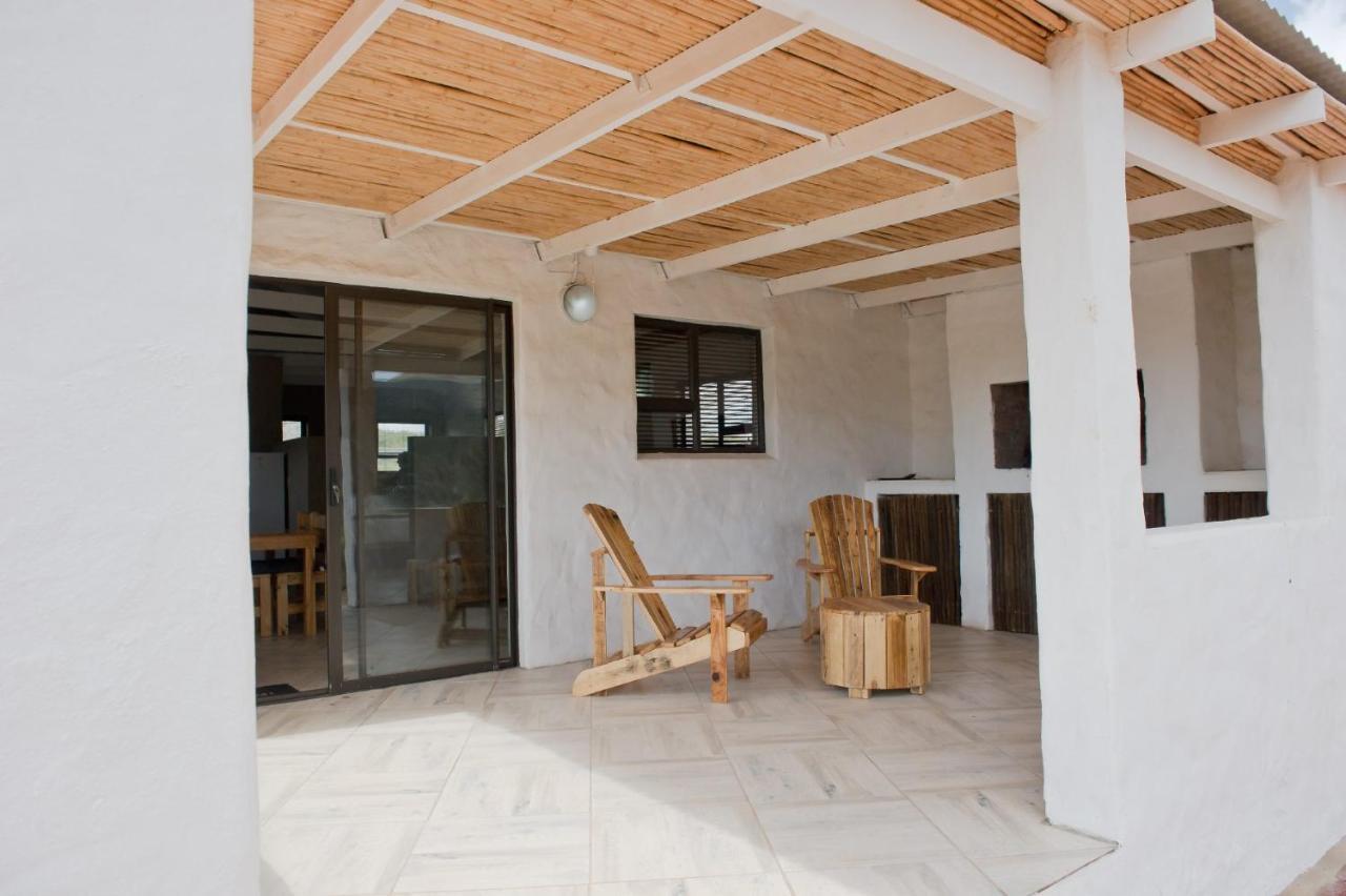 African Game Lodge Монтегю Екстериор снимка